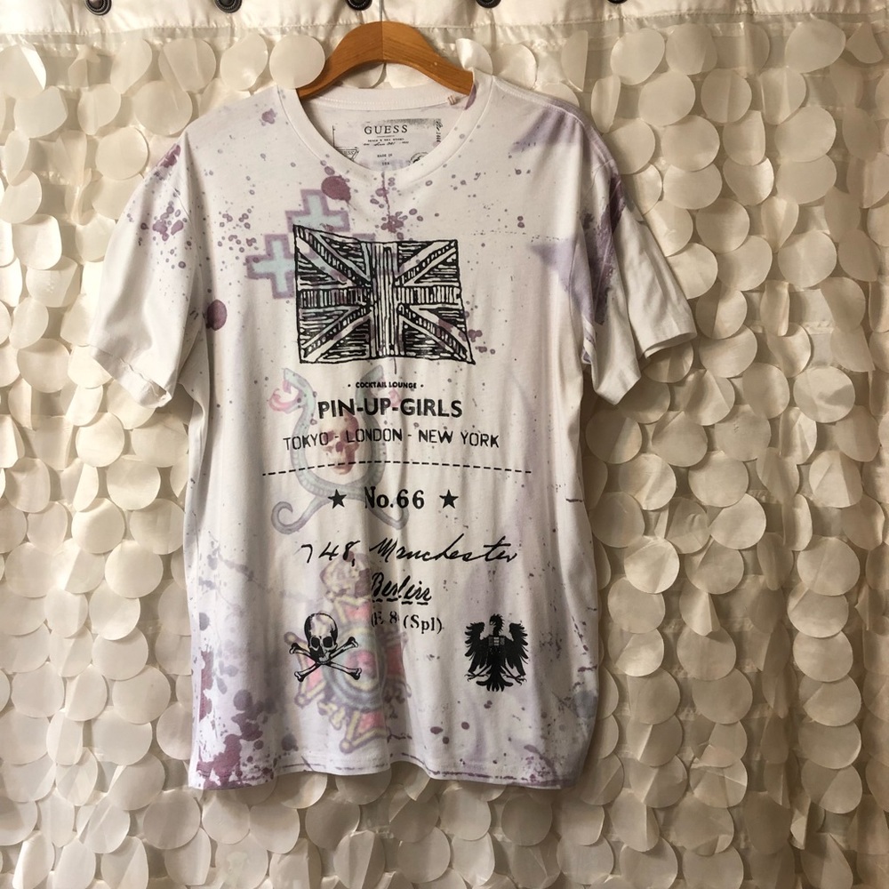 Graphic tee